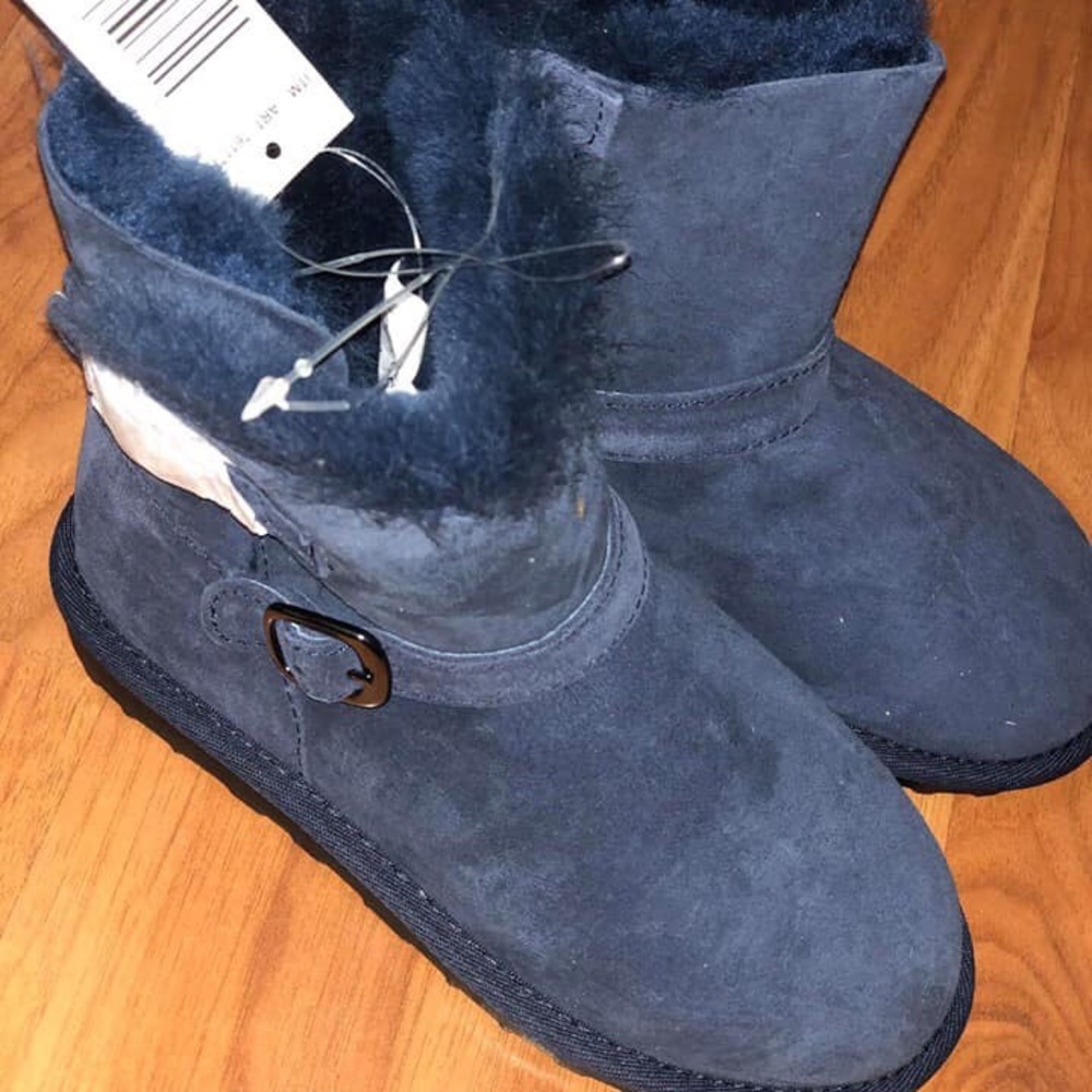 Boots - Picture 2 of 2